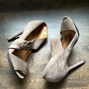 LAMB Tan Suede Strapped Open Toe Spike Heel Sz-6M
